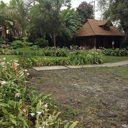 Hacienda San Pedro Hotel Uruapan  ภายนอก รูปภาพ