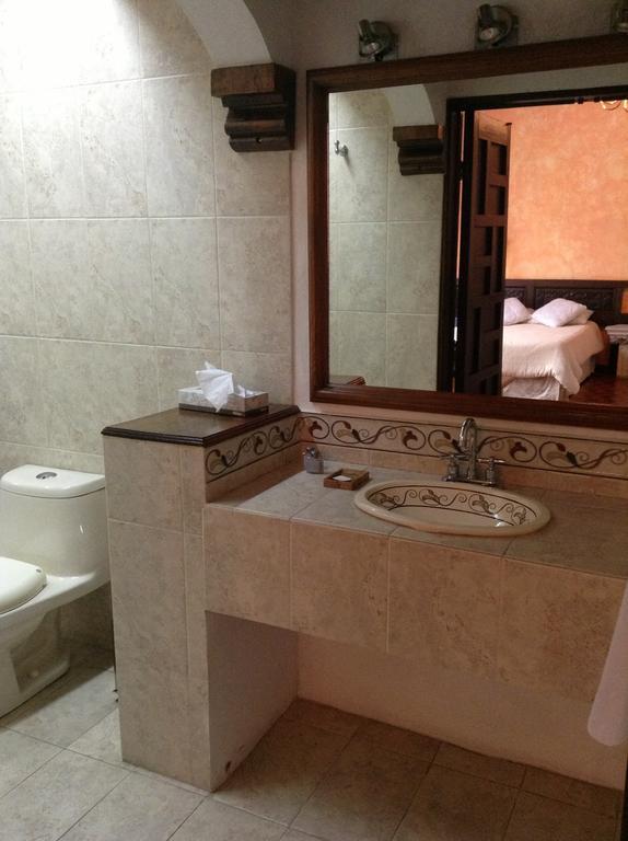 Hacienda San Pedro Hotel Uruapan  ภายนอก รูปภาพ